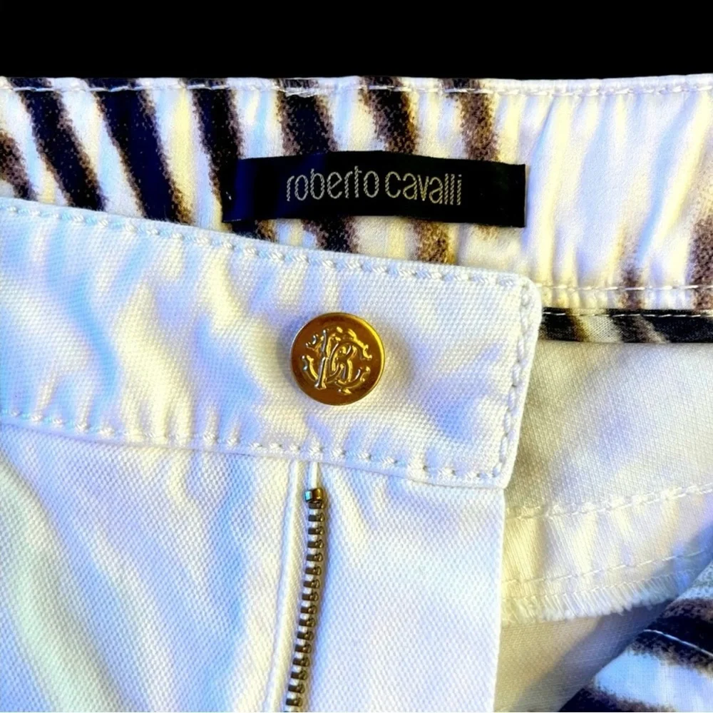 VINTAGE Roberto Cavalli couture jeans Wide legged Boot cut Gorgeous gold accents - Picture 14 of 16